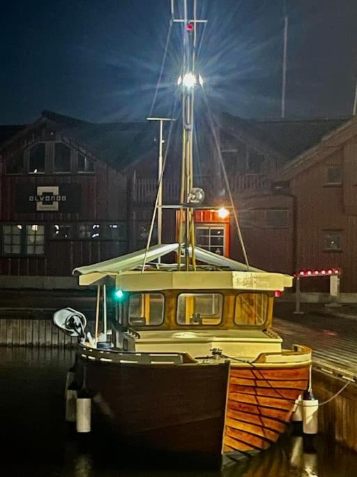 Holmestrand, Leilighet Pa Bryggekanten Экстерьер фото